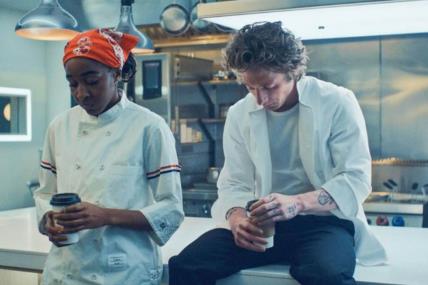 The Bear serija Jeremy Allen White i Ayo Edebiri