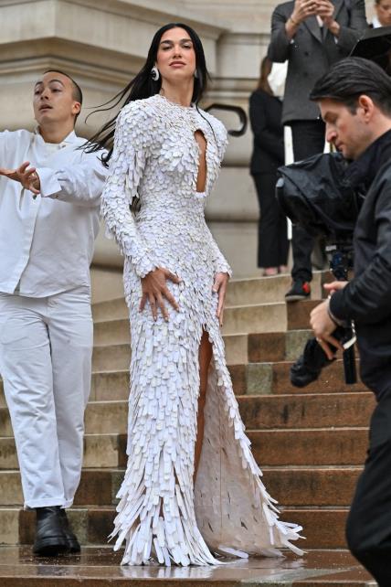 Dua Lipa Schaiparelli Pariz