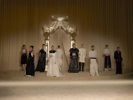 chanel_fw-2025-26-hc-copyright-chanel-ambiance-2-LD.jpg