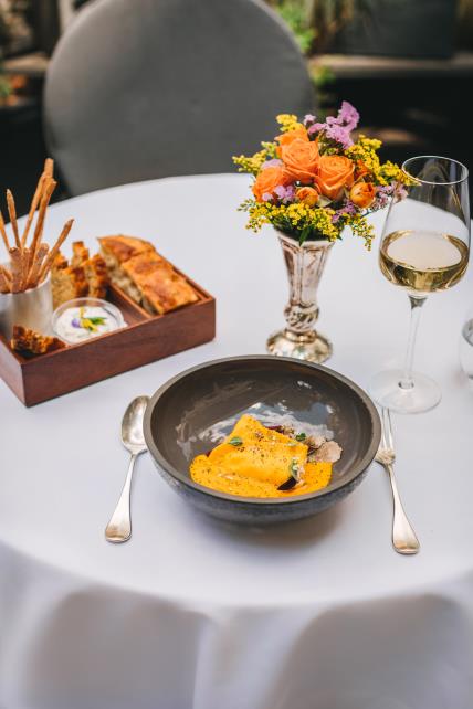 Esplanade Zagreb Hotel - Domaći ravioli od mrkve i kardamoma1.jpg