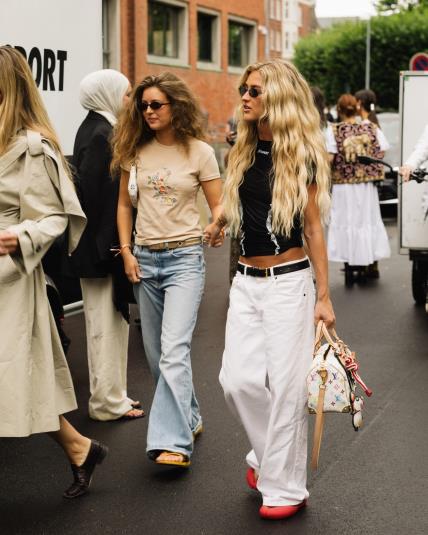 SS26-Copenhagen-Fashion-Week-Streetstyle-Day1-Noor-u-nisa-Khan18.jpg