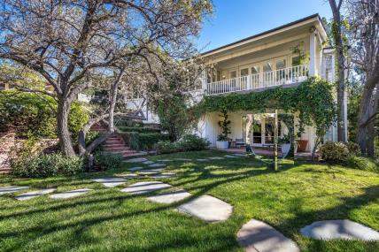 Glumac Jim Carrey prodaje vilu u Los Angelesu