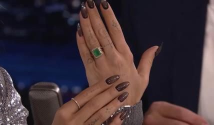 Rita Ora zaručnički prsten