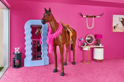 Barbie i Ken DreamHouse Airbnb