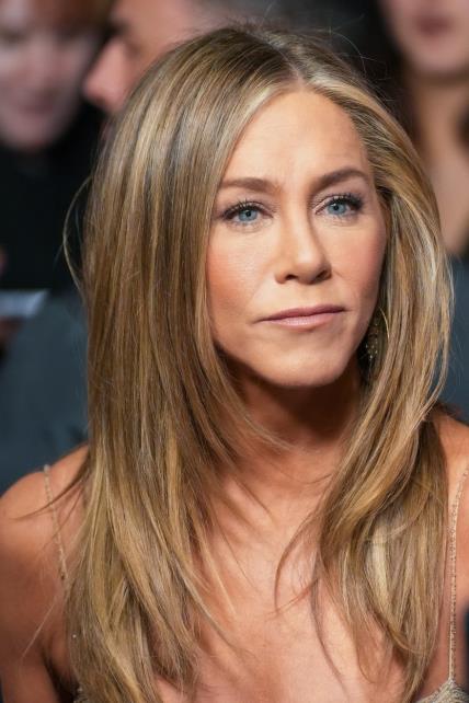 Jennifer Aniston sijeda kosa pramenovi