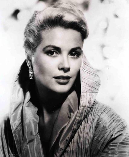 Grace Kelly nosi Chanteclerove naušnice