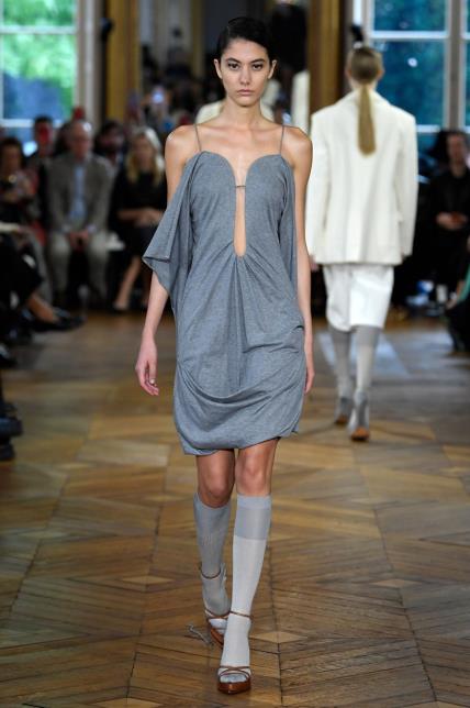 Victoria Beckham SS24 Tjedan mode Pariz